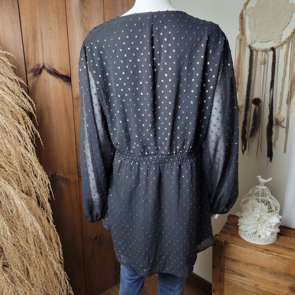 NWT Lane Bryant Peplum V-Neck Blouse Black with Gold Polka Dots - Picture 3 of 11